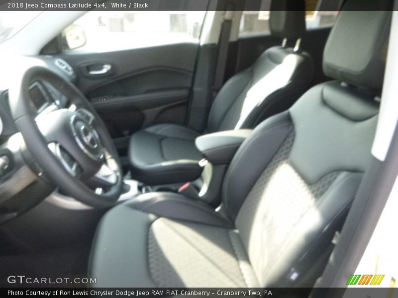 White / Black 2018 Jeep Compass Latitude 4x4
