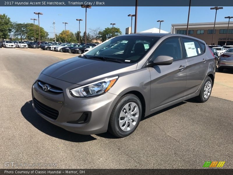 Triathlon Gray / Black 2017 Hyundai Accent SE Hatchback