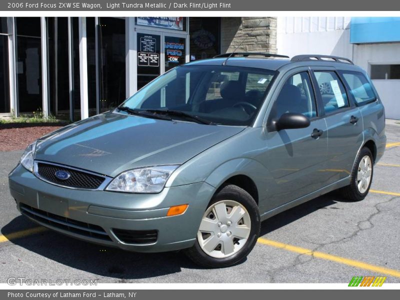 Light Tundra Metallic / Dark Flint/Light Flint 2006 Ford Focus ZXW SE Wagon