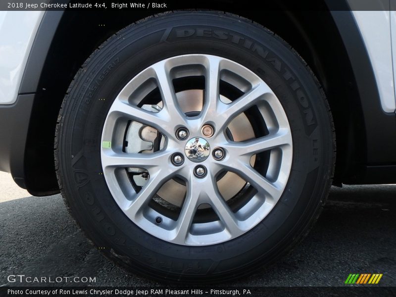 Bright White / Black 2018 Jeep Cherokee Latitude 4x4