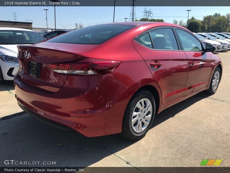 Scarlet Red / Gray 2018 Hyundai Elantra SE