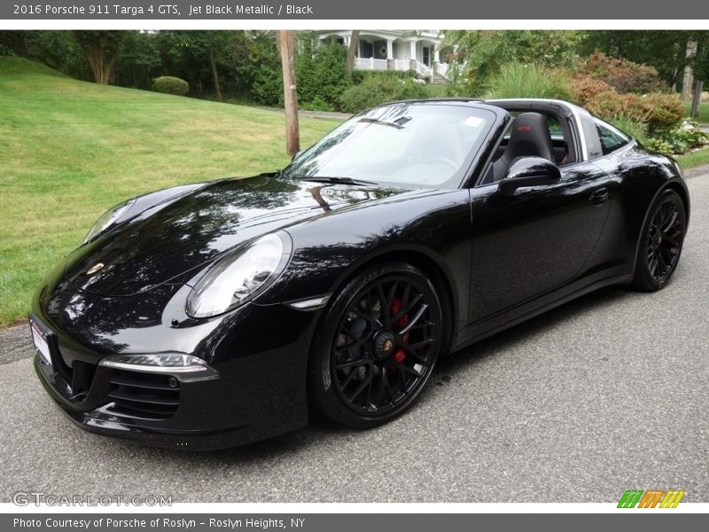 Front 3/4 View of 2016 911 Targa 4 GTS