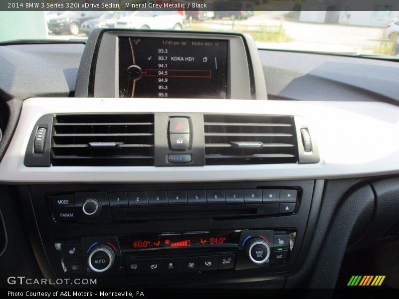 Mineral Grey Metallic / Black 2014 BMW 3 Series 320i xDrive Sedan