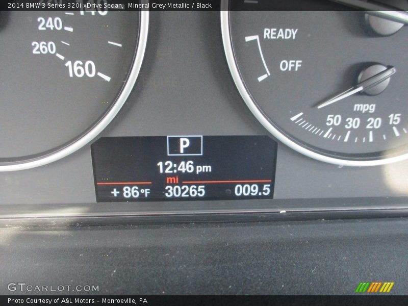 Mineral Grey Metallic / Black 2014 BMW 3 Series 320i xDrive Sedan