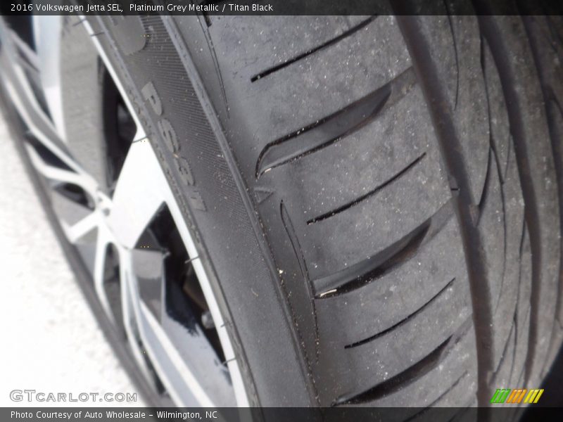 Platinum Grey Metallic / Titan Black 2016 Volkswagen Jetta SEL