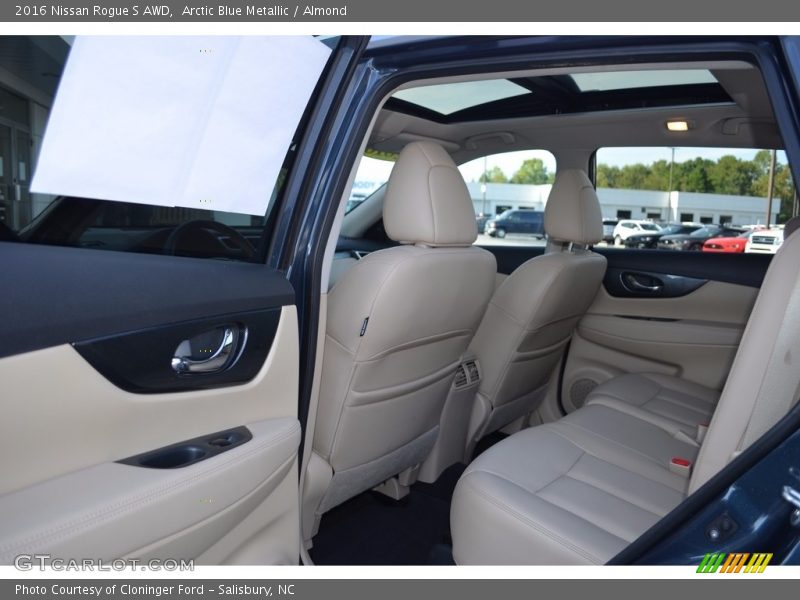 Arctic Blue Metallic / Almond 2016 Nissan Rogue S AWD