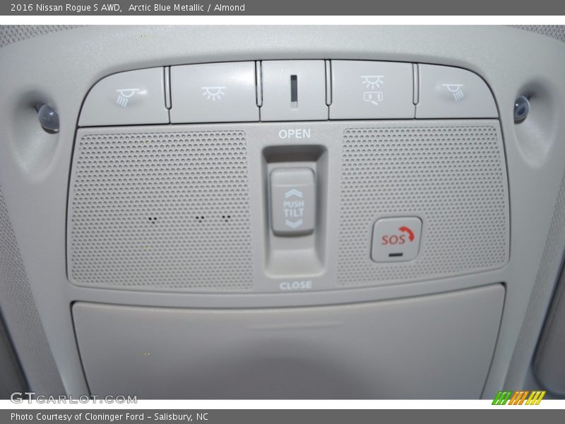 Arctic Blue Metallic / Almond 2016 Nissan Rogue S AWD