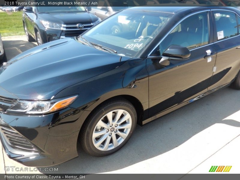 Midnight Black Metallic / Ash 2018 Toyota Camry LE