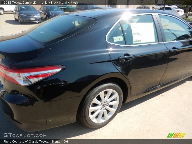 Midnight Black Metallic / Ash 2018 Toyota Camry LE