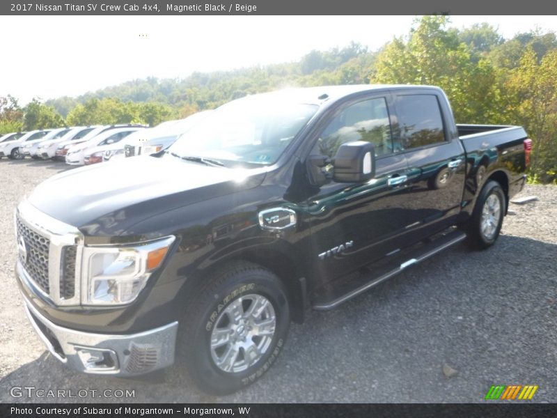 Magnetic Black / Beige 2017 Nissan Titan SV Crew Cab 4x4