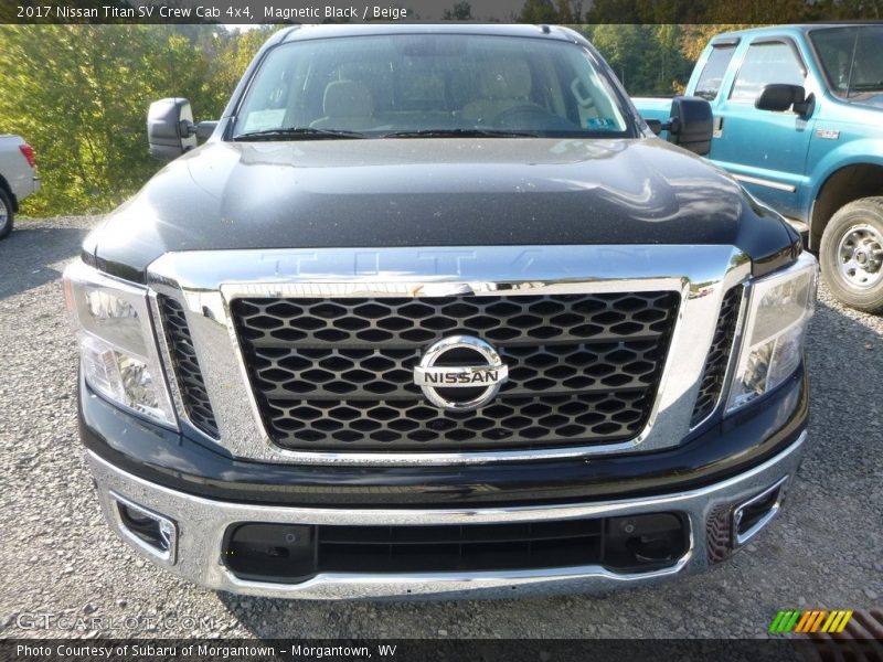 Magnetic Black / Beige 2017 Nissan Titan SV Crew Cab 4x4