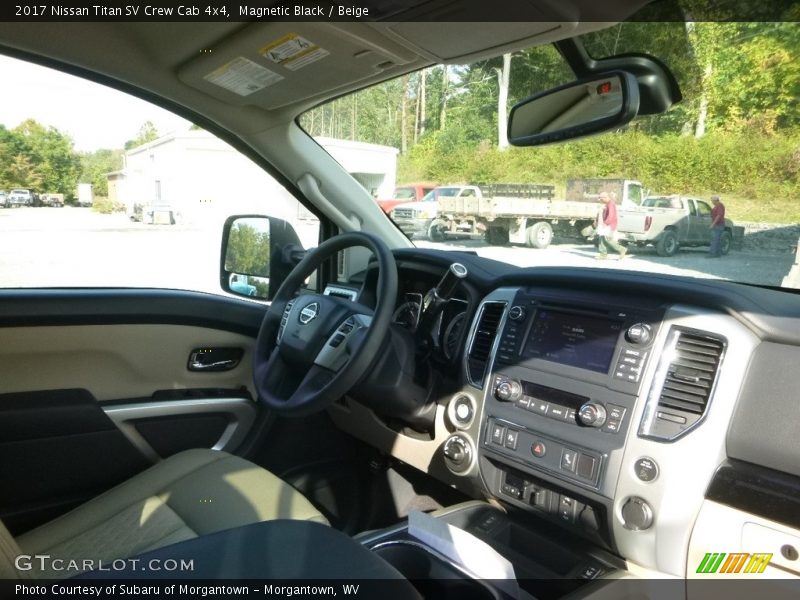 Magnetic Black / Beige 2017 Nissan Titan SV Crew Cab 4x4