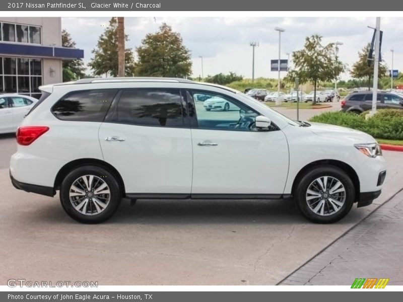 Glacier White / Charcoal 2017 Nissan Pathfinder SL