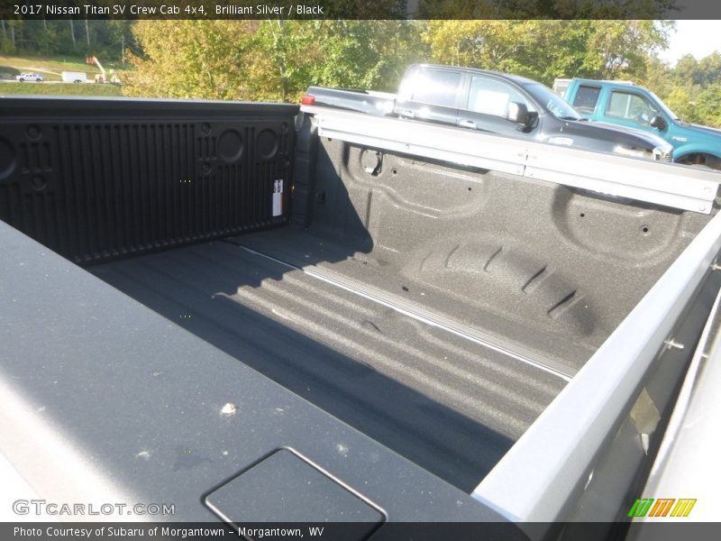 Brilliant Silver / Black 2017 Nissan Titan SV Crew Cab 4x4