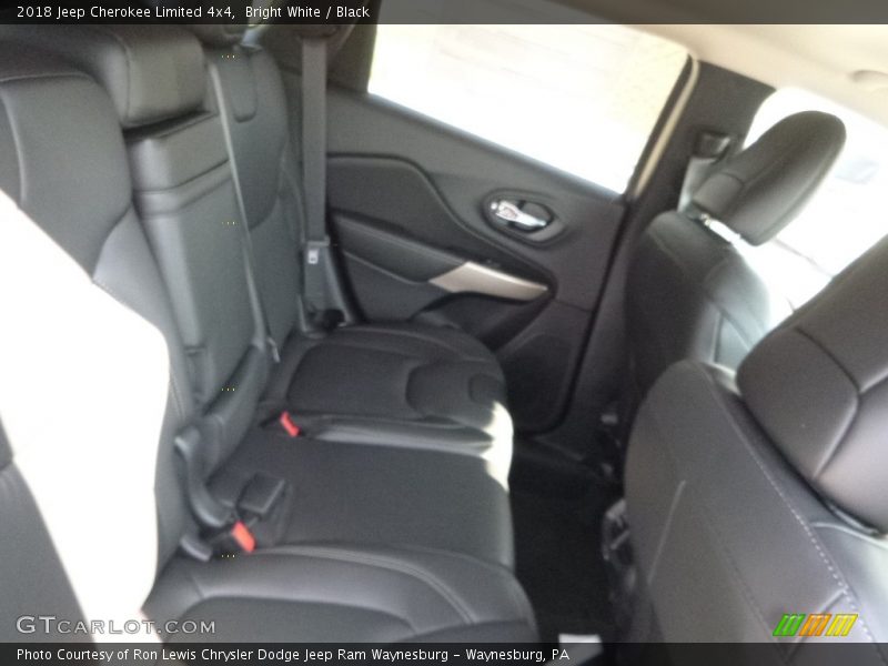 Bright White / Black 2018 Jeep Cherokee Limited 4x4