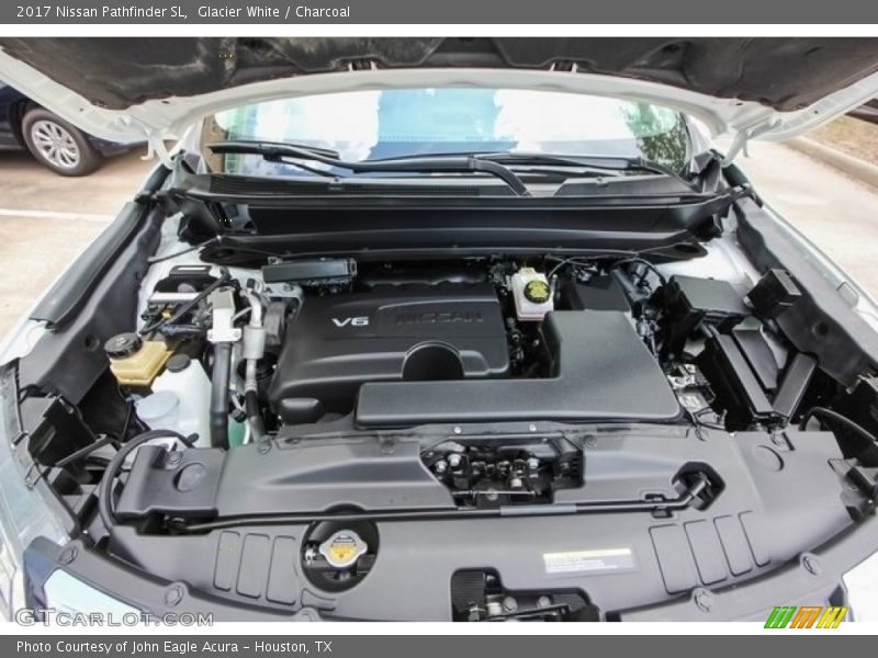 Glacier White / Charcoal 2017 Nissan Pathfinder SL