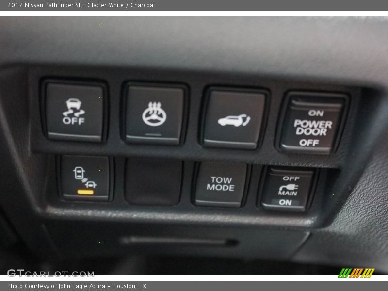Glacier White / Charcoal 2017 Nissan Pathfinder SL