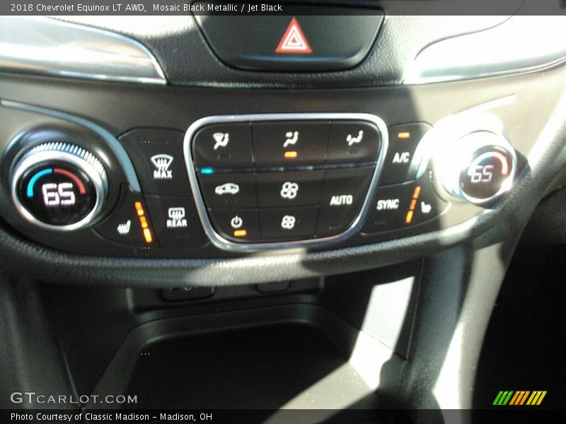 Mosaic Black Metallic / Jet Black 2018 Chevrolet Equinox LT AWD