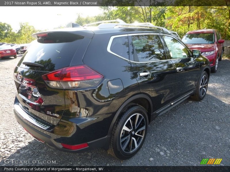 Magnetic Black / Charcoal 2017 Nissan Rogue SL AWD