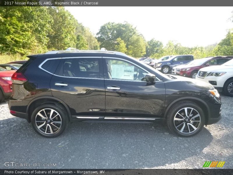 Magnetic Black / Charcoal 2017 Nissan Rogue SL AWD