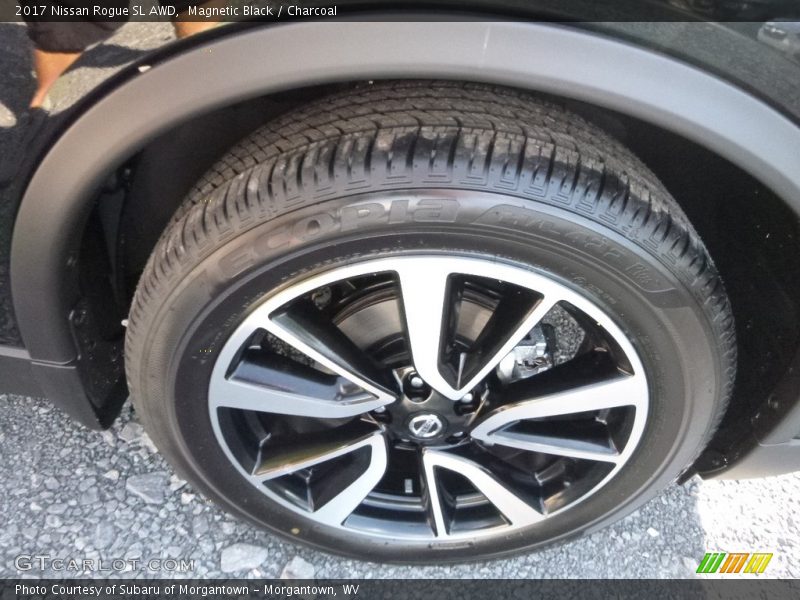 Magnetic Black / Charcoal 2017 Nissan Rogue SL AWD