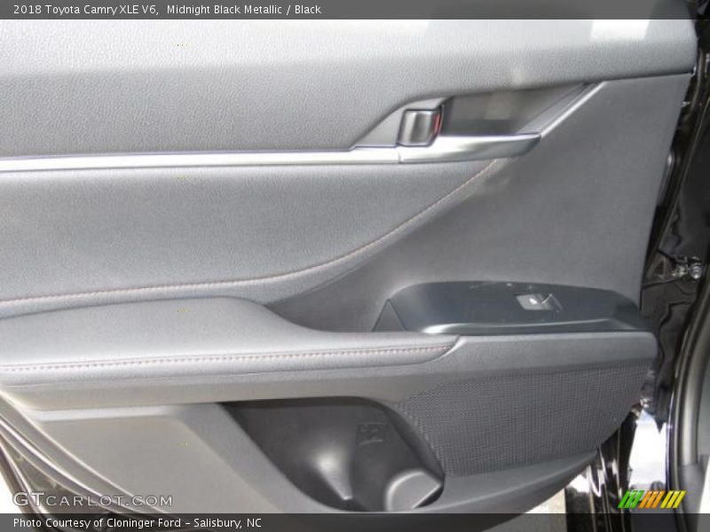 Midnight Black Metallic / Black 2018 Toyota Camry XLE V6
