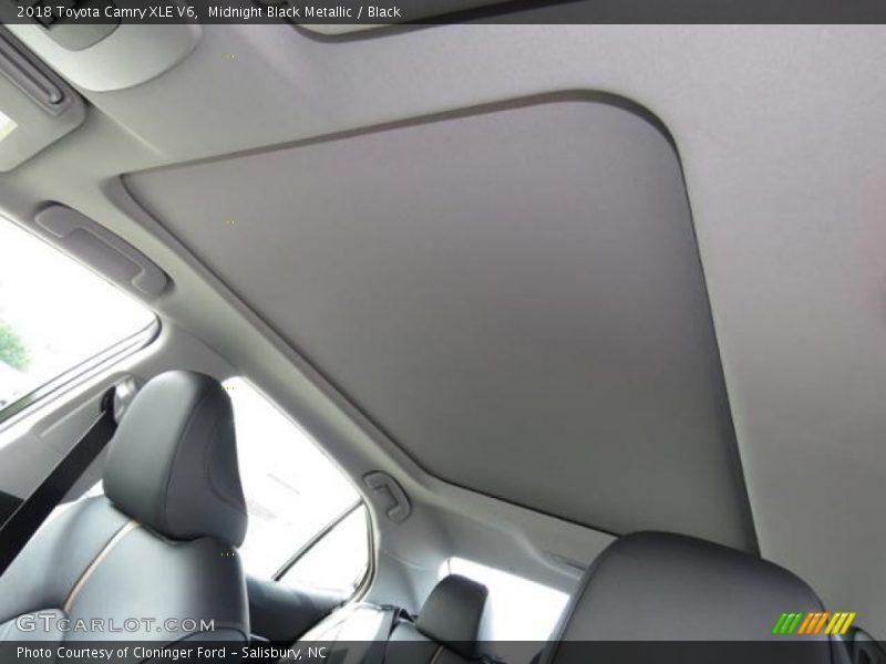 Midnight Black Metallic / Black 2018 Toyota Camry XLE V6