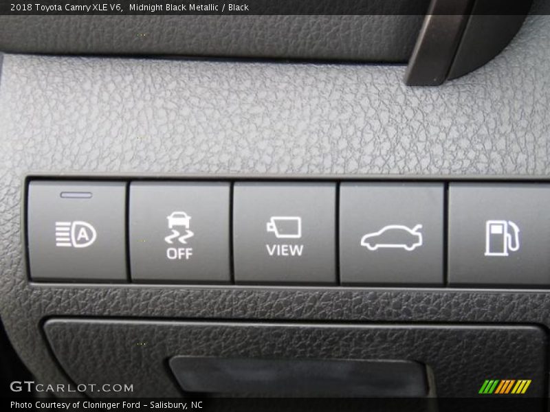 Midnight Black Metallic / Black 2018 Toyota Camry XLE V6