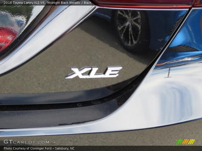 Midnight Black Metallic / Black 2018 Toyota Camry XLE V6