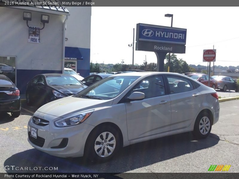 Misty Beige / Beige 2016 Hyundai Accent SE Sedan