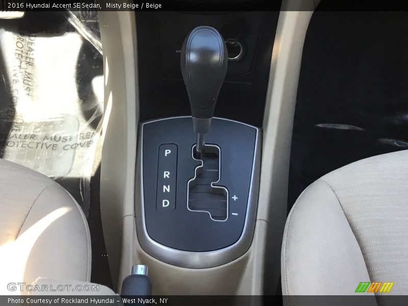 Misty Beige / Beige 2016 Hyundai Accent SE Sedan