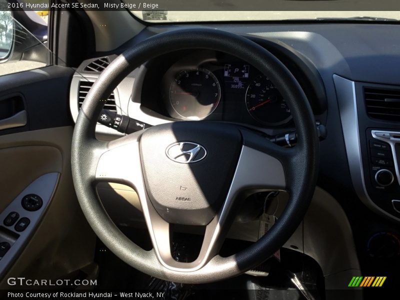 Misty Beige / Beige 2016 Hyundai Accent SE Sedan