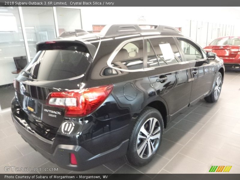 Crystal Black Silica / Ivory 2018 Subaru Outback 3.6R Limited