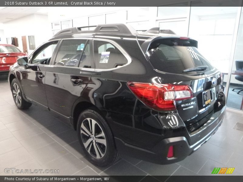 Crystal Black Silica / Ivory 2018 Subaru Outback 3.6R Limited
