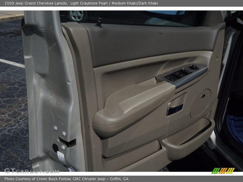 Light Graystone Pearl / Medium Khaki/Dark Khaki 2009 Jeep Grand Cherokee Laredo