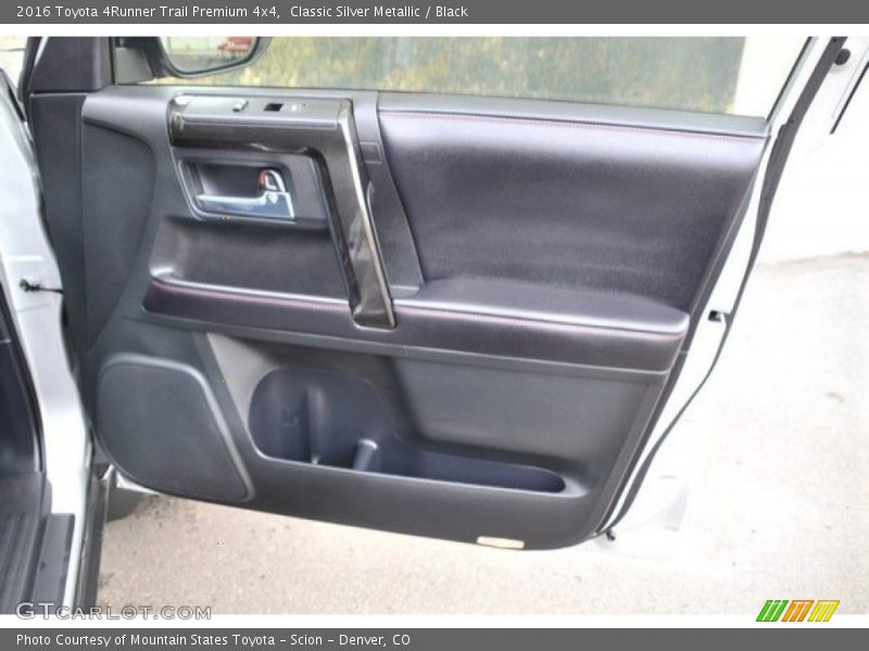 Classic Silver Metallic / Black 2016 Toyota 4Runner Trail Premium 4x4