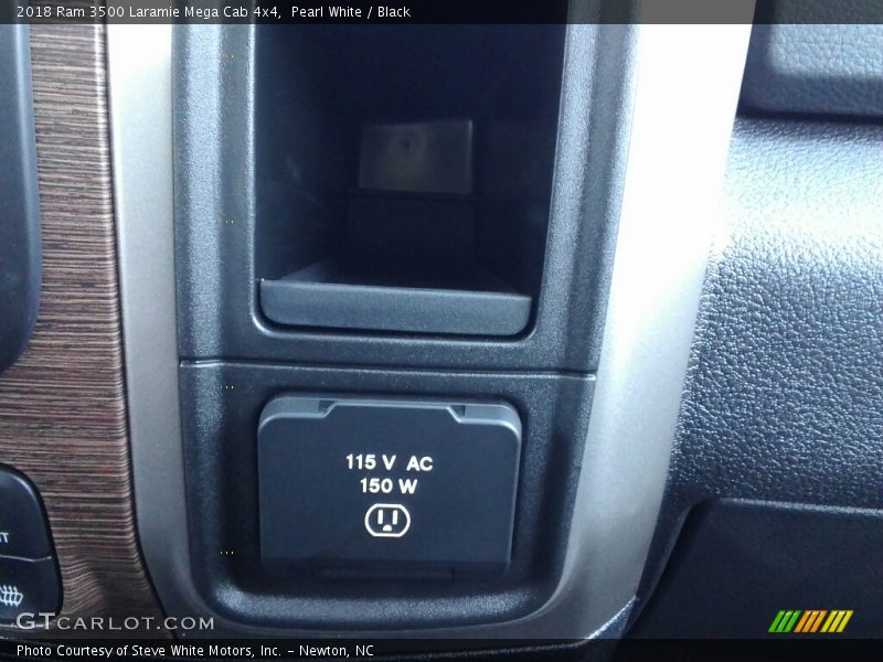 Pearl White / Black 2018 Ram 3500 Laramie Mega Cab 4x4