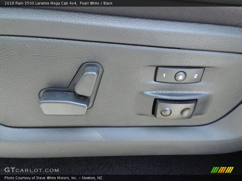 Pearl White / Black 2018 Ram 3500 Laramie Mega Cab 4x4