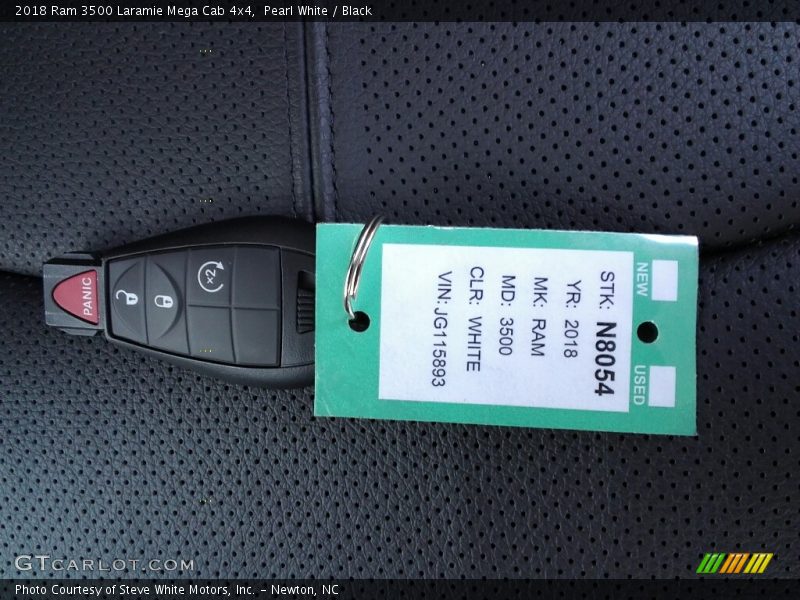 Pearl White / Black 2018 Ram 3500 Laramie Mega Cab 4x4