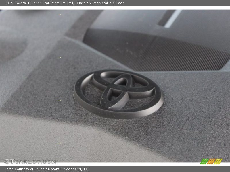Classic Silver Metallic / Black 2015 Toyota 4Runner Trail Premium 4x4