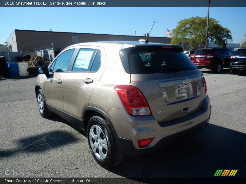 Sandy Ridge Metallic / Jet Black 2018 Chevrolet Trax LS