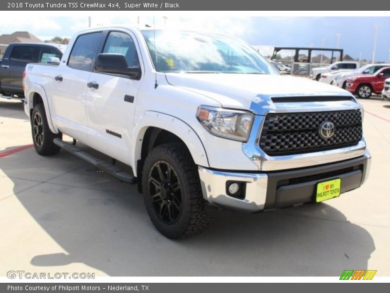 Super White / Black 2018 Toyota Tundra TSS CrewMax 4x4