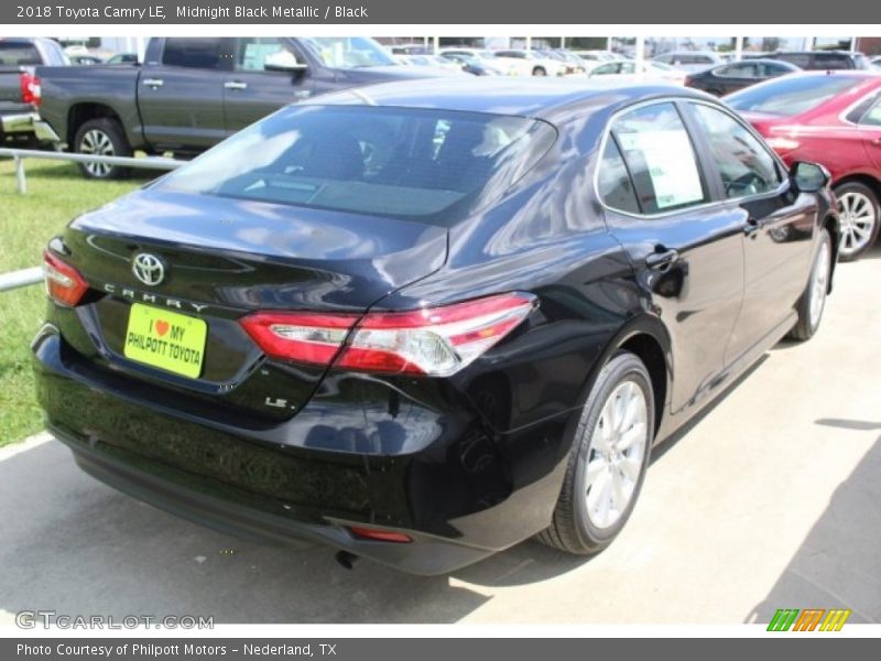 Midnight Black Metallic / Black 2018 Toyota Camry LE