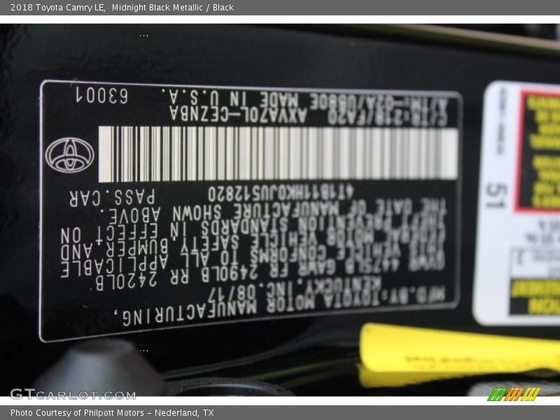 Midnight Black Metallic / Black 2018 Toyota Camry LE