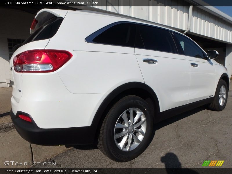 Snow White Pearl / Black 2018 Kia Sorento LX V6 AWD
