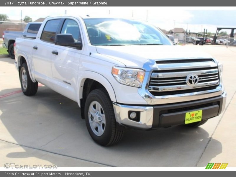 Super White / Graphite 2017 Toyota Tundra SR5 CrewMax