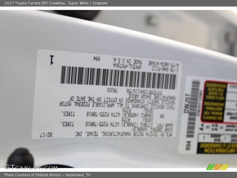 Super White / Graphite 2017 Toyota Tundra SR5 CrewMax