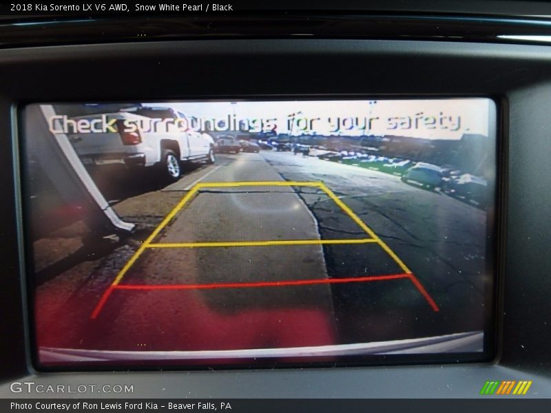 Snow White Pearl / Black 2018 Kia Sorento LX V6 AWD