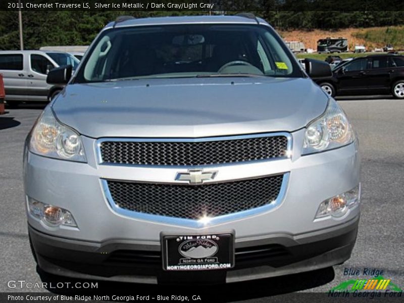 Silver Ice Metallic / Dark Gray/Light Gray 2011 Chevrolet Traverse LS