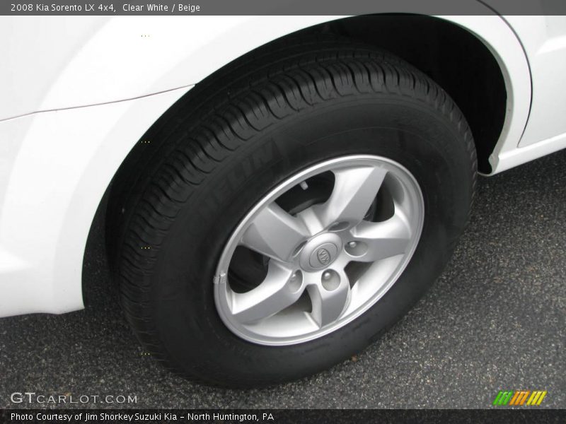 Clear White / Beige 2008 Kia Sorento LX 4x4